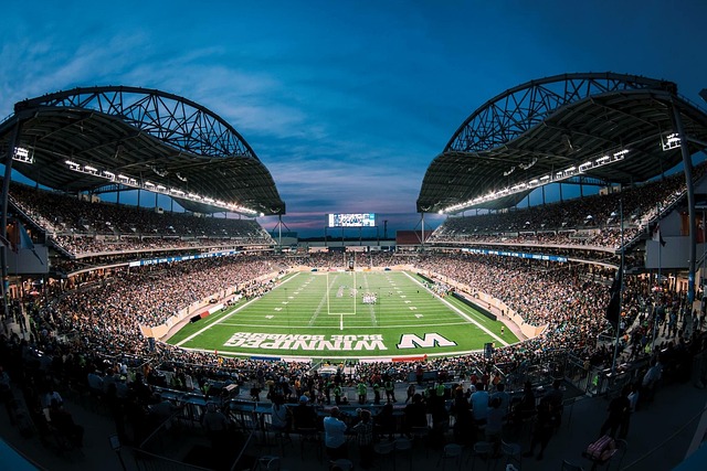 本赛季湖人打到关键时刻的比赛8胜0负，未尝败绩